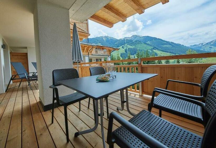 Номер Стандарт с Балконом, Alpenparks Hotel & Apartment Sonnleiten
