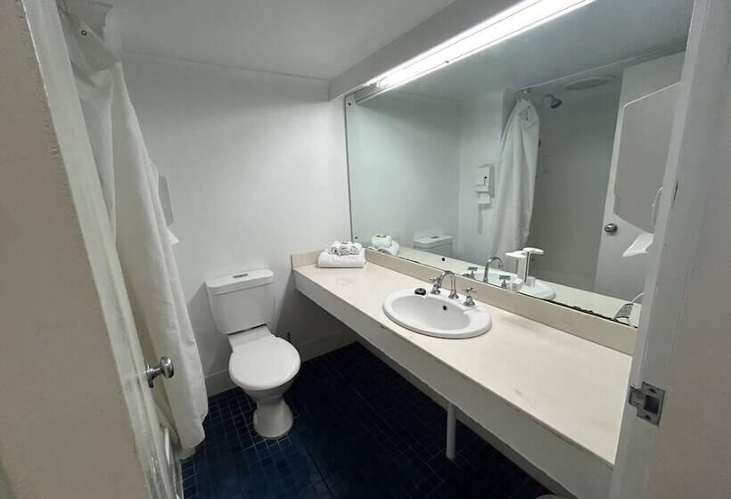 Номер Стандарт, Econo Lodge Dockside Glenelg