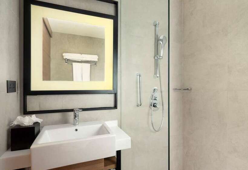 스탠다드 룸 킹사이즈 침대, Hilton Vienna Park