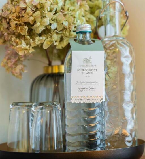 اتاق استاندارد, Der Schlosswirt Zu Anif   Biedermeierhotel Und Restaurant