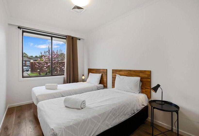 침실 4개 아파트, Econo Lodge Lilydale
