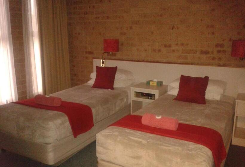 Семейный Номер, Elsinor Motor Lodge