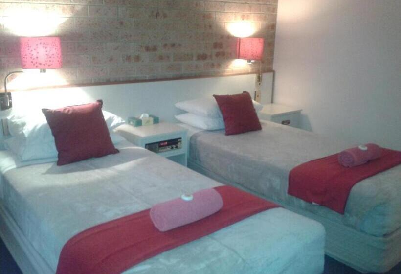 Семейный Номер, Elsinor Motor Lodge