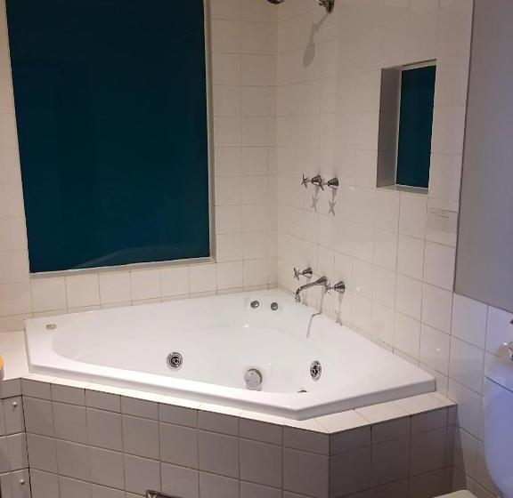 스탠다드 룸 킹사이즈 침대, Parkdale Motor Inn