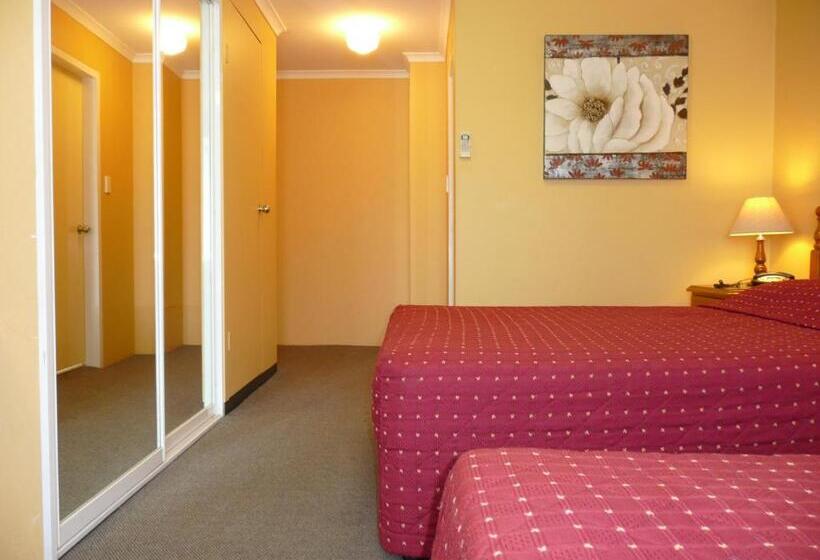 Семейный Номер, Parramatta City Motel