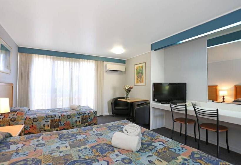 Номер Стандарт, Reef Resort Motel