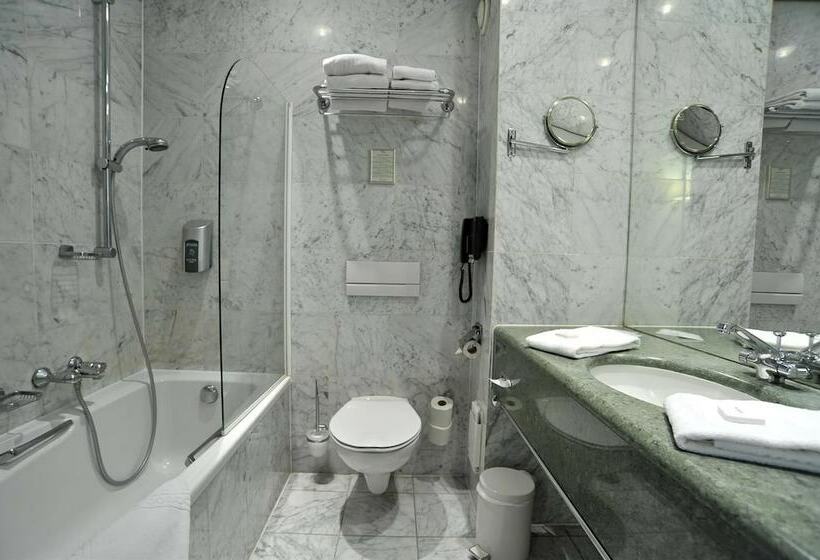 Номер Стандарт, Golden Tulip Hotel De’ Medici