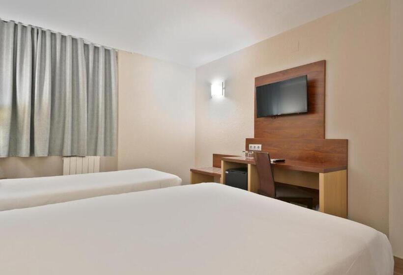 اتاق اینتریور یک تخته, Best Andorra Center