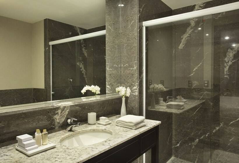 سوییت اجرایی, Windsor California Copacabana