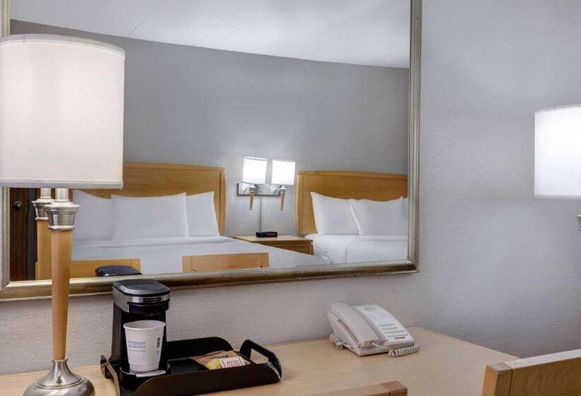 スタンダードルーム, Days Inn By Wyndham Niagara Falls Near The Falls