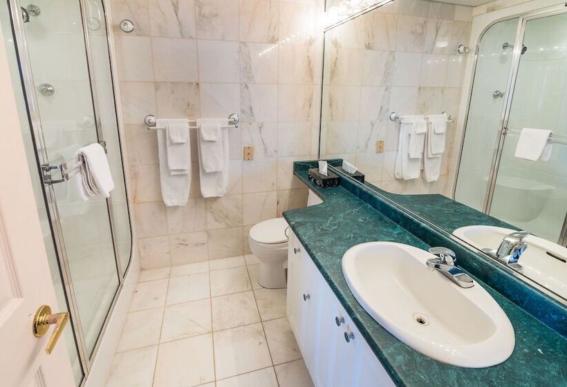 Президентский Люкс, Ramada By Wyndham Thunder Bay Airlane