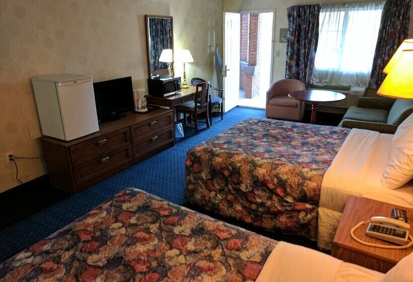 ２ダブルベッドのスタンダードルーム, Travelodge By Wyndham Niagara Falls Lundys Lane