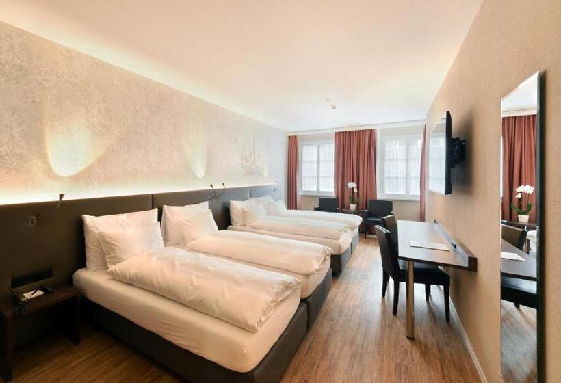 四人标准间, Altstadt Hotel Krone Luzern
