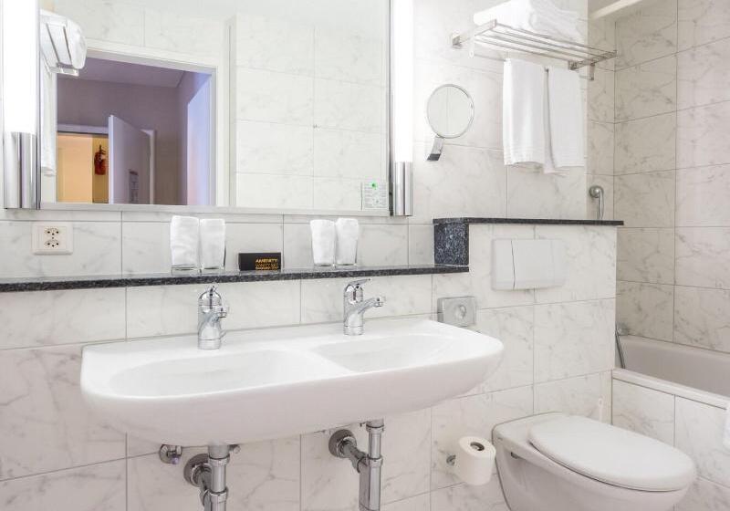 四人标准间, Altstadt Hotel Krone Luzern