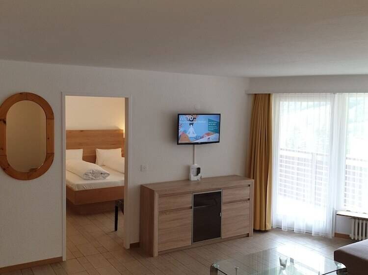 Семейные Апартаменты 3 Спальни, Dala Hotel & Apartments