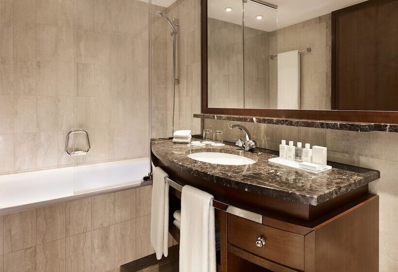 اتاق سوپریور با چشم‌انداز شهر, President Wilson, A Luxury Collection Hotel, Geneva