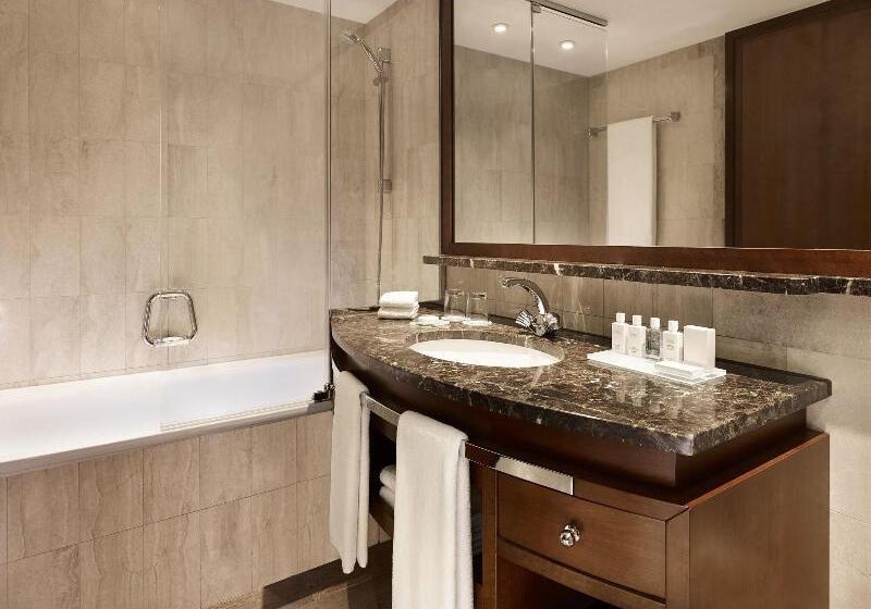 اتاق سوپریور با چشم‌انداز شهر, President Wilson, A Luxury Collection Hotel, Geneva