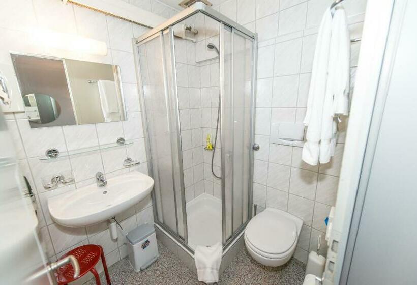 Номер Стандарт Индивидуальный, Rotes Haus