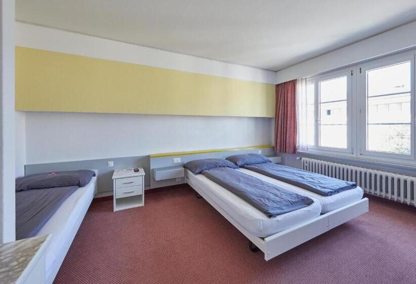 Номер Стандарт Трехместный, Rotes Haus