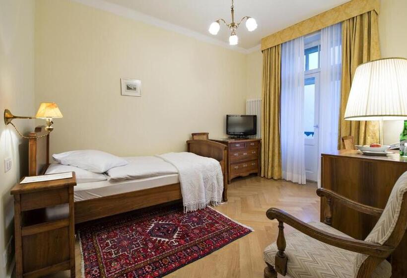 Одноместный Номер Basic, Waldhaus Sils
