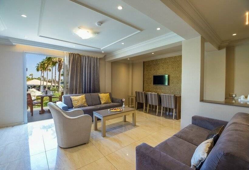 带皇后床的套间, Adams Beach Hotel & Spa