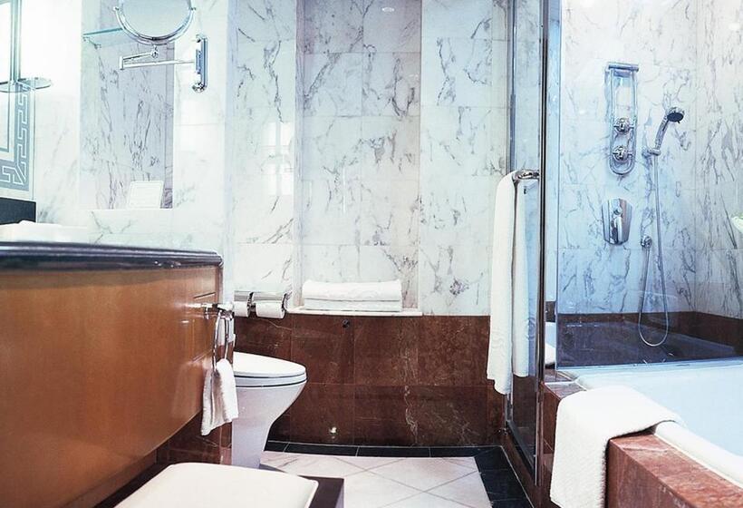 Номер Superior Кровать Кинг, Furama Hotel Dalian