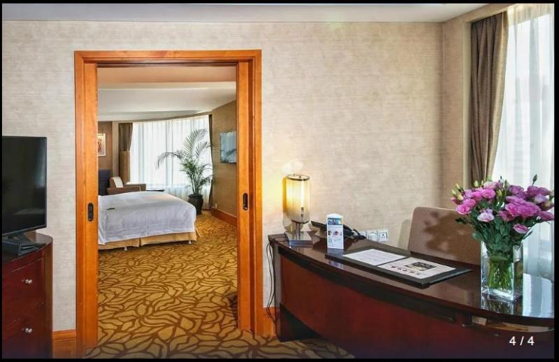 Люкс, Furama Hotel Dalian