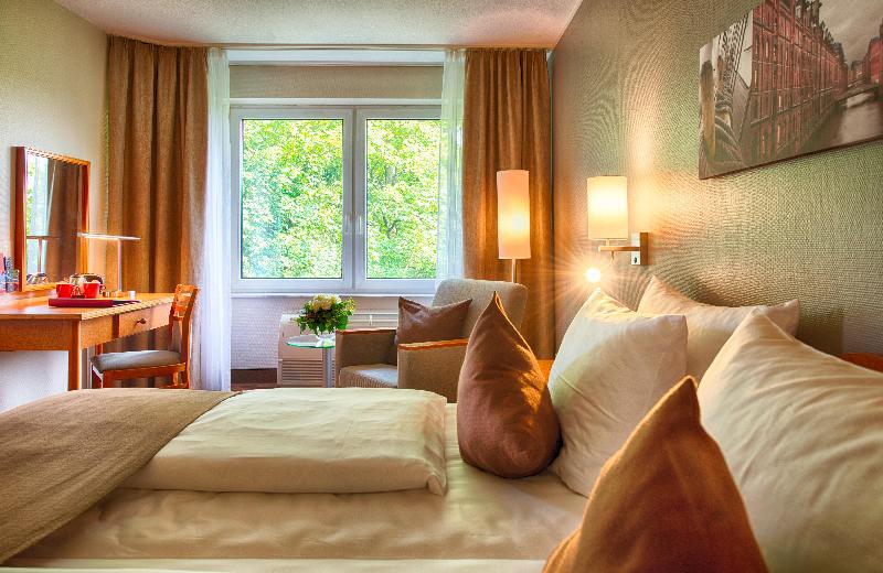 コンフォートトリプルルーム, Leonardo Hotel Hamburg Airport