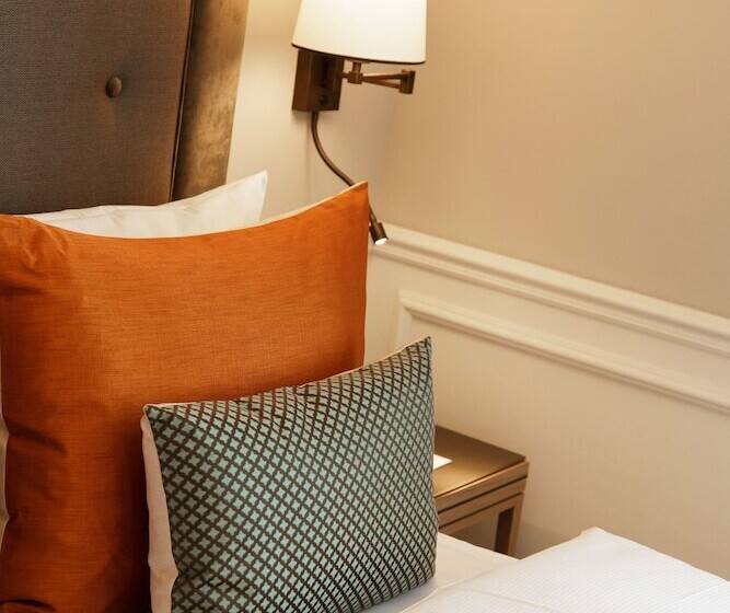 Индивидуальный Номер Классика, Althoff Hotel Fürstenhof