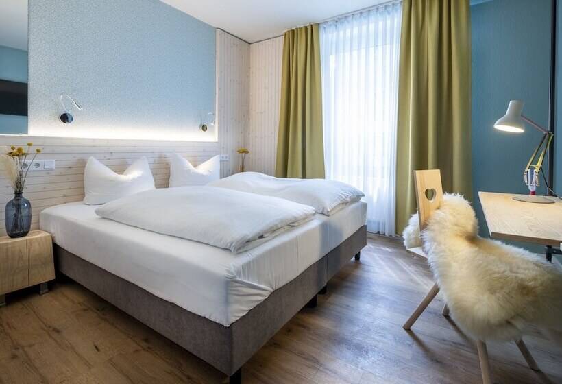 חדר סטנדרט לשלושה, Gartenhotel Fettehenne