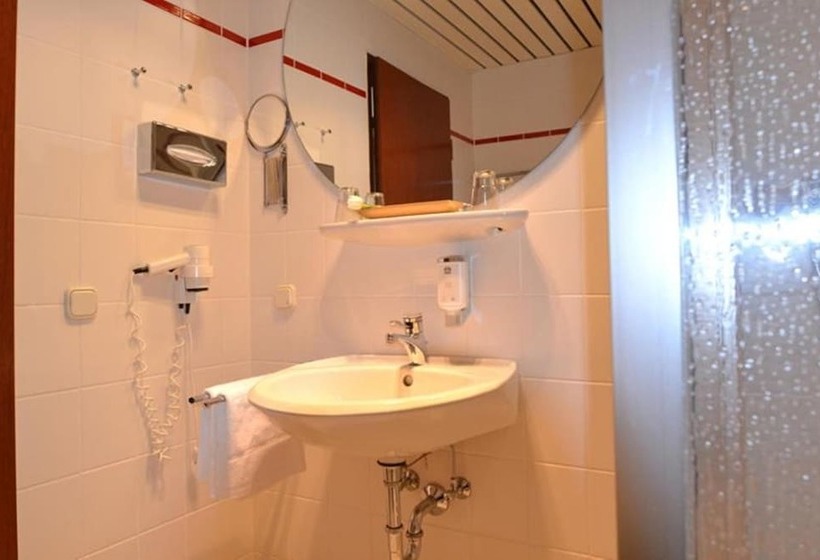 Quarto Comfort, Amedia Siegen, Trademark Collection By Wyndham