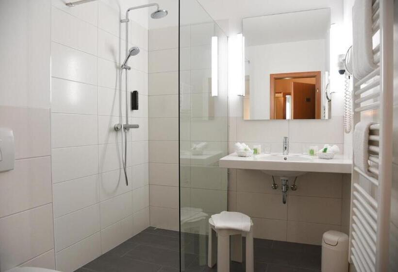 Номер Комфорт, Parkhotel Bad Homburg