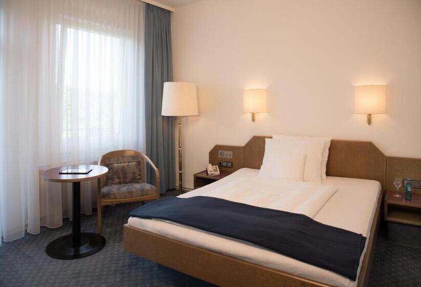 Номер Стандарт, Parkhotel Bad Homburg