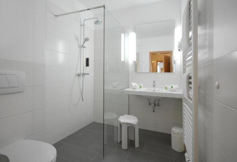 Номер Superior Кровать Кинг, Parkhotel Bad Homburg
