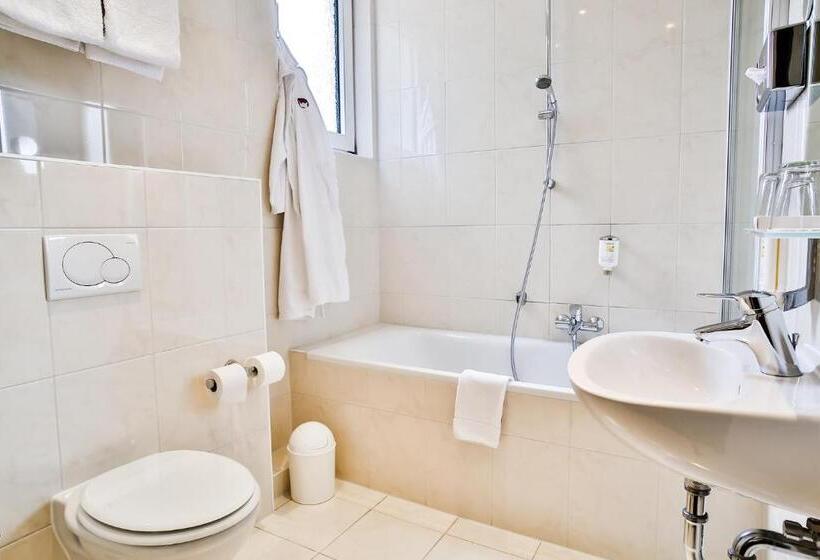 Номер Престиж, Parkhotel Krone