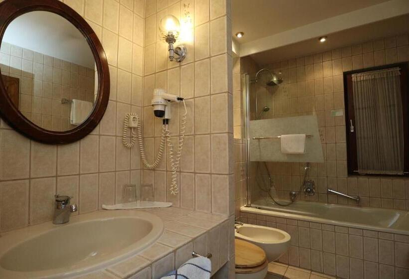 Номер Стандарт Трехместный, Schwarzwaldhotel Stollen