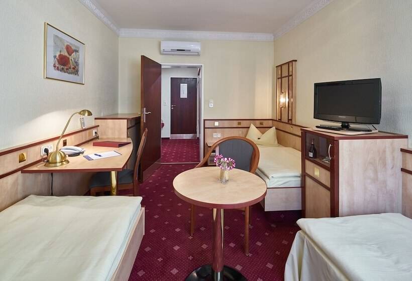 Трехместный Номер Комфорт, Alfa City Centre