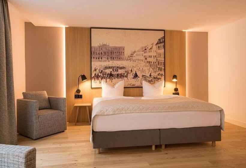 Люкс, Bayerischer Hof