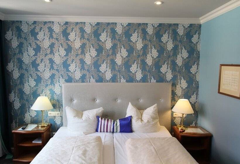 Номер Комфорт, Historik Hotel Goldener Hirsch Rothenburg