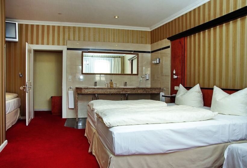 Трежместный Номер Economy, Historik Hotel Goldener Hirsch Rothenburg