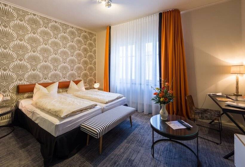 Номер Комфорт, Historik Hotel Goldener Hirsch Rothenburg