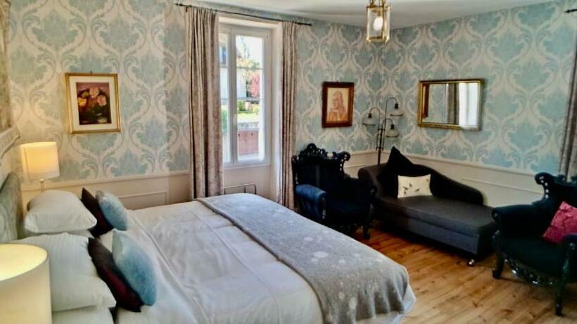 Номер Стандарт, La Petite Auberge