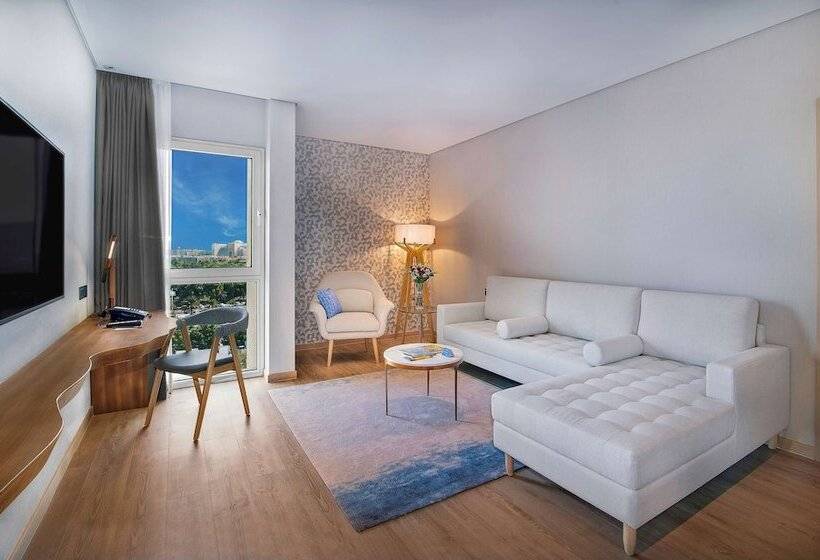 Люкс Executive Вид на Море, Radisson Blu Hotel & Resort, Abu Dhabi Corniche