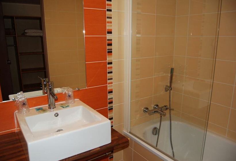 Номер Престиж, Hôtel Cositel, Cit Hotel Coutances