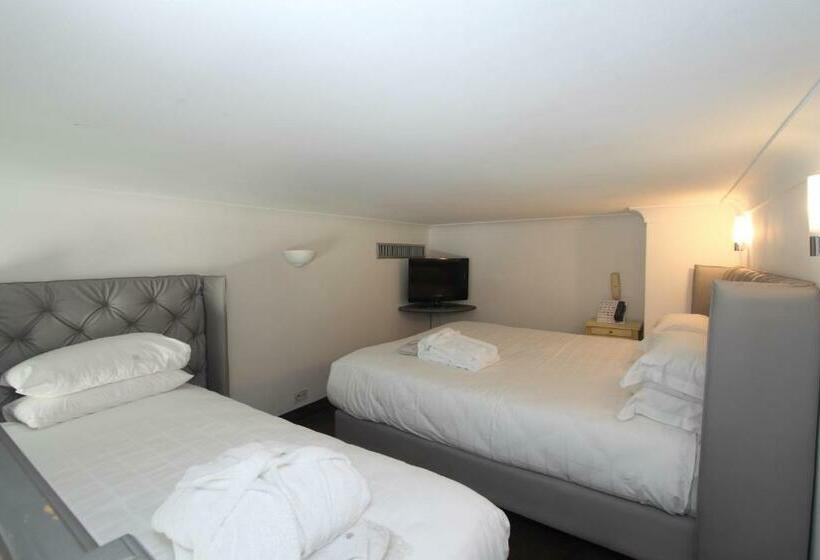 חדר סטנדרט לשלושה, Golden Tulip Cannes Hotel De Paris