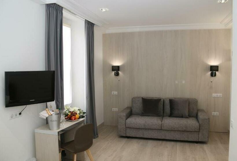 סוויטה, Golden Tulip Cannes Hotel De Paris
