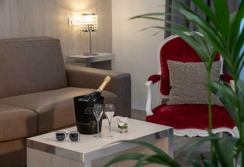 סוויטה, Golden Tulip Cannes Hotel De Paris