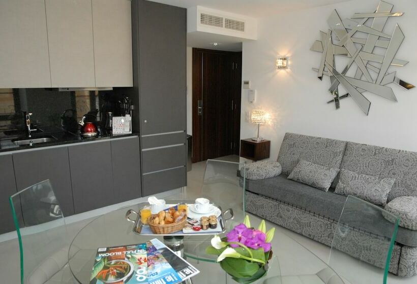 Апартаменты 1 Спальня, Golden Tulip Cannes Hotel De Paris