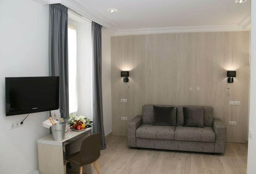 Люкс, Golden Tulip Cannes Hotel De Paris