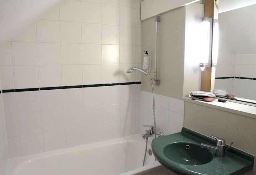 Номер Стандарт, Ibis Brest Kergaradec